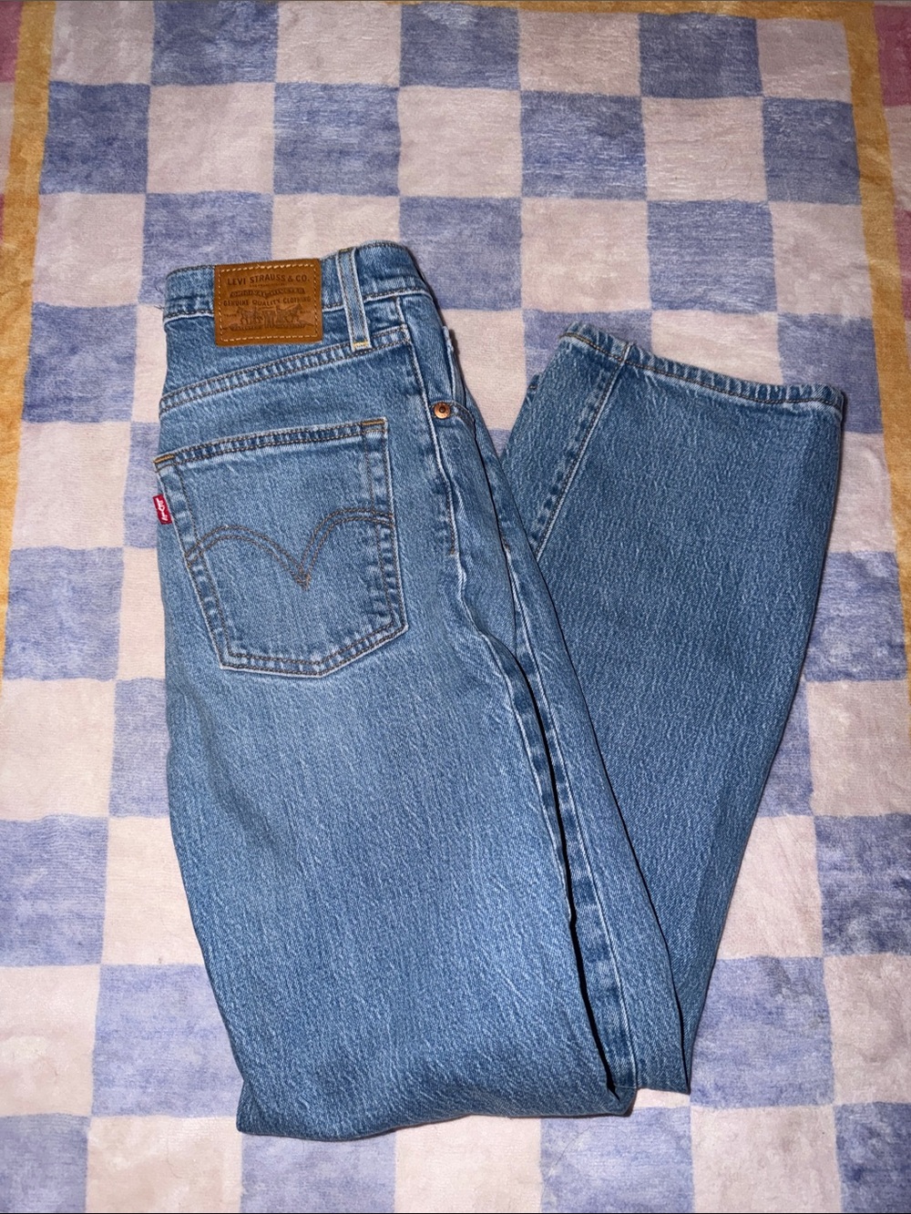 Levi’s Classic Mid-Blue ribcage straight Women's Jeans